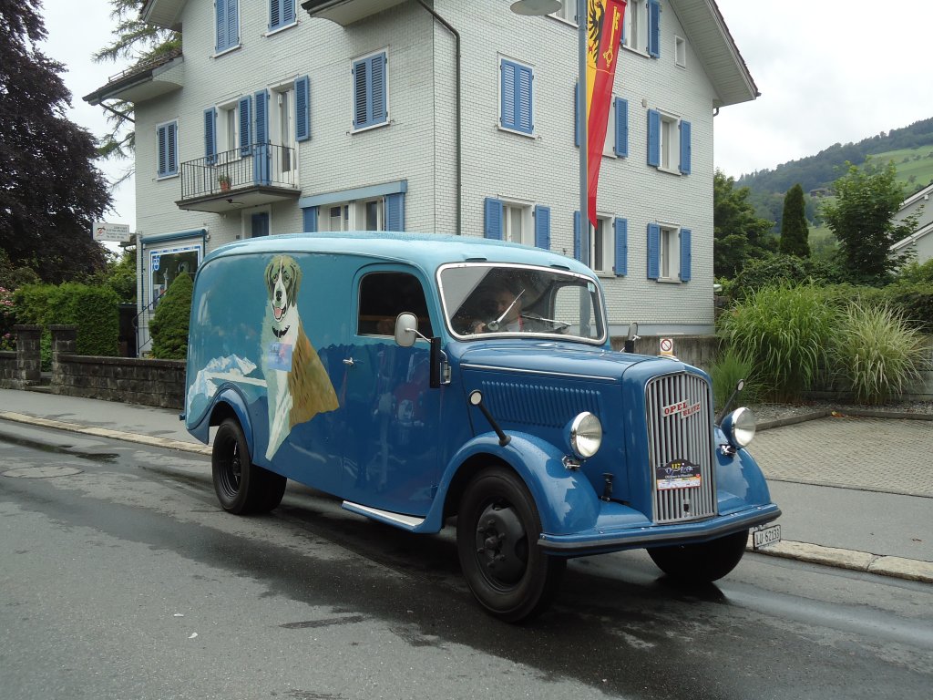 (0134'032) - Opel - LU 62'133 - am 11. Juni 2011 in Sarnen, OiO