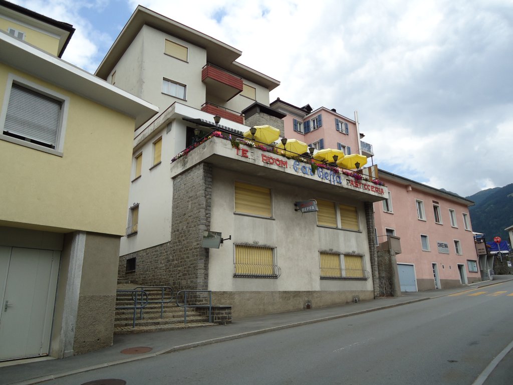(127'572) - Tea Room Beffa in Airolo am 4. Juli 2010