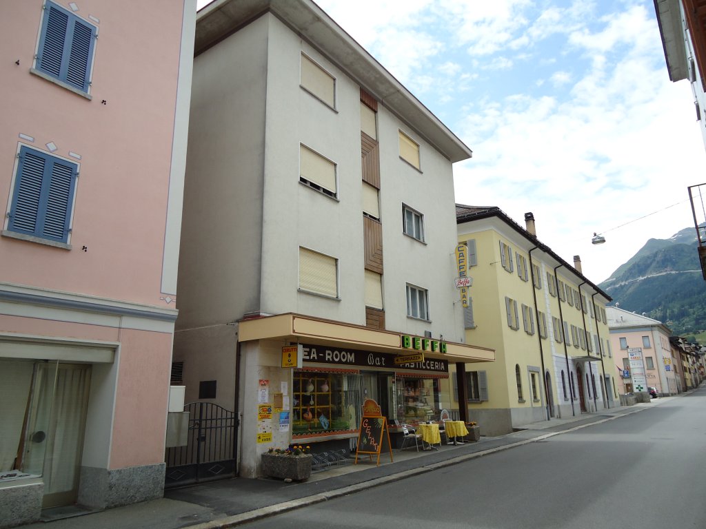 (127'578) - Tea Room Beffa in Airolo am 4. Juli 2010