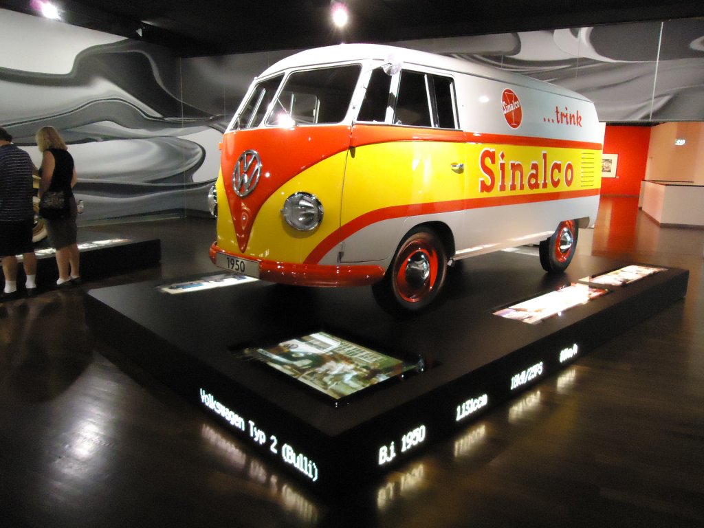 (127'865) - Volkswagen Typ 2 - Jahrgang 1950 - am 9. Juli 2010 in Wolfsburg/Deutschland