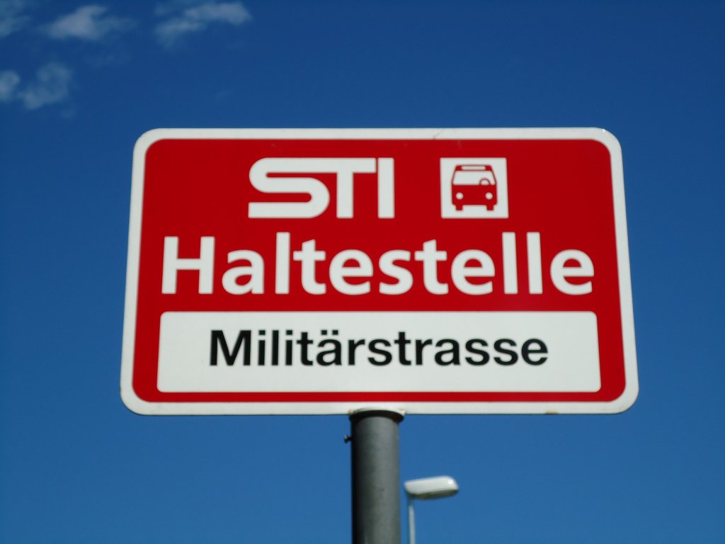 (128'200) - STI-Haltestelle - Thun, Milit�rstrasse - am 1. August 2010