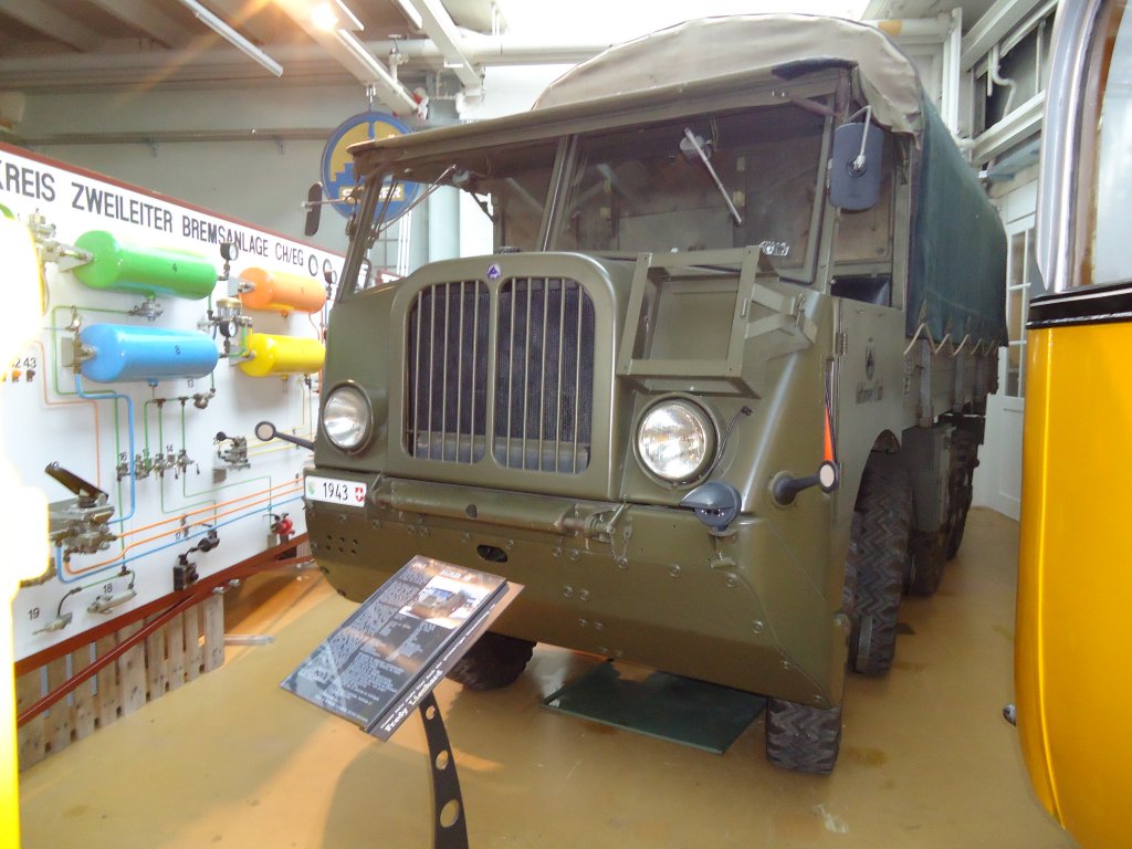 (128'816) - Im Saurer-Museum in Arbon: Saurer-Lastwagen am 21. August 2010