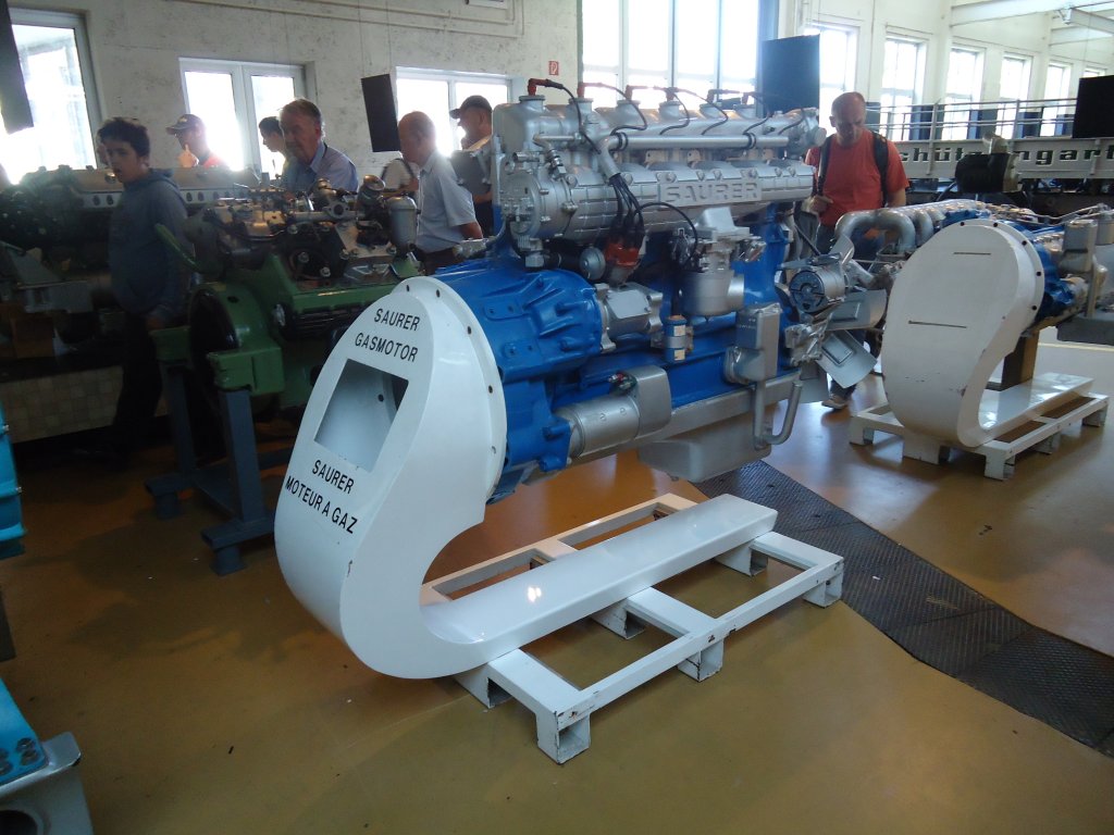 (128'817) - Im Saurer-Museum in Arbon: Saurer-Gasmotor am 21. August 2010