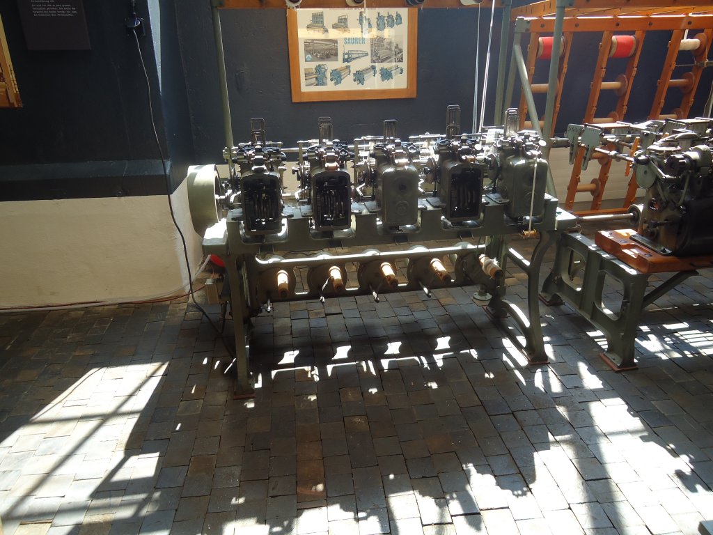 (128'839) - Im Saurer-Museum in Arbon: Kleine Maschine am 21. August 2010
