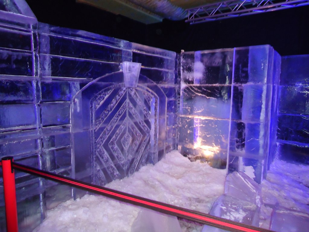 (129'162) - Eispalast an der Oberl�ndischen Herbstausstellung OHA am 29. August 2010 in Thun