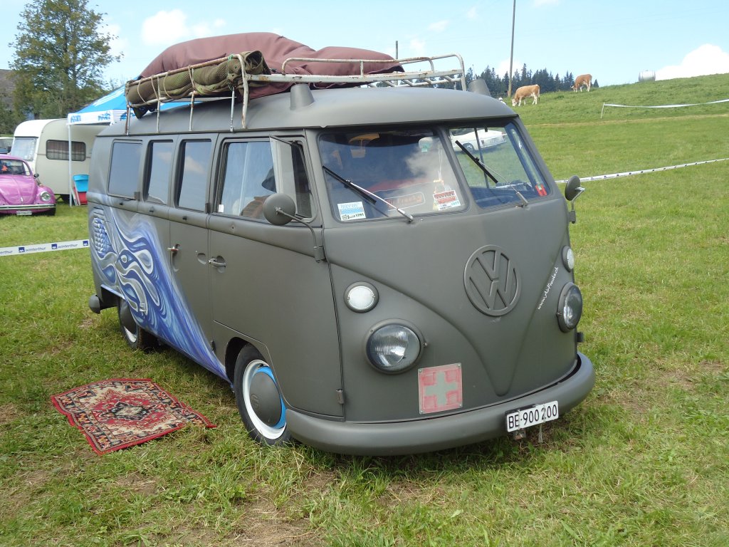 (129'240) - VW-Bus - BE 900'200 - am 4. September 2010 in Wachseldorn