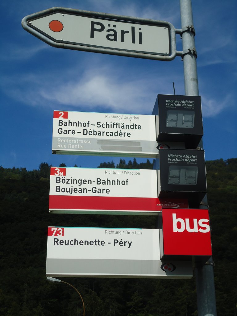 (129'630) - Wegweiser  P�rli  + VB-Haltestelle - Biel, Renferstrasse - am 12. September 2010