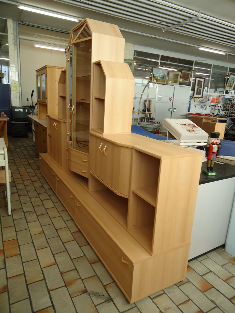 (129'690) - Wohnwand im BrockiShop am 14. September 2010