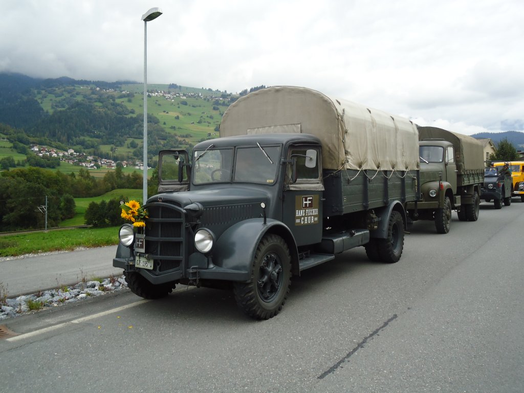 (129'921) - Fischer, Chur - GR 195 U - Berna am 18. September 2010 in Castrisch, Schleps