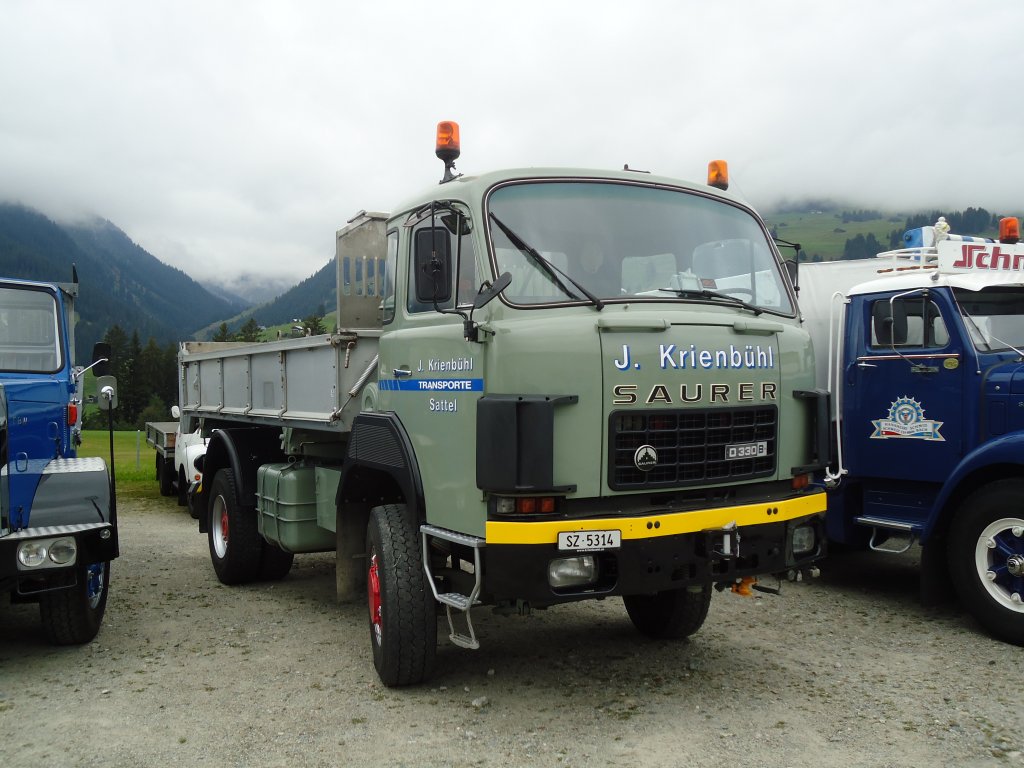 (129'982) - Krienb�hl, Sattel - SZ 5314 - Saurer am 18. September 2010 in Breil, Milit�ranlage
