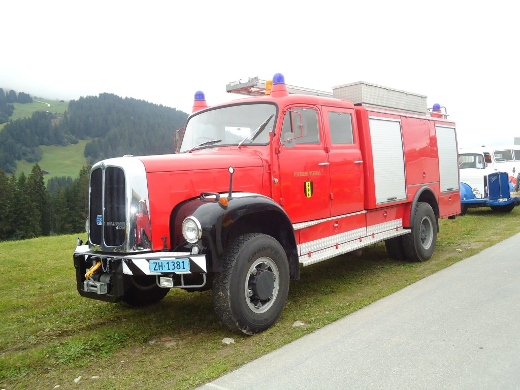 (129'999) - Feuerwehr, Wetzikon - ZH 1381 - Saurer am 18. September 2010 in Breil, Milit�ranlage
