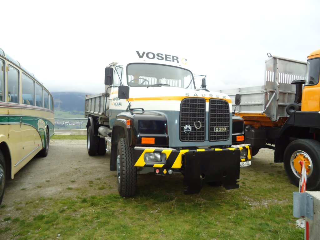 (130'034) - Voser, Henau - SG 500'006 - Saurer am 18. September 2010 in Breil, Milit�ranlage