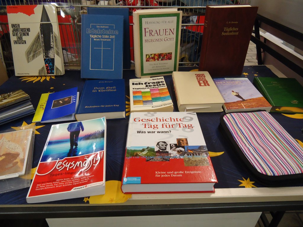 (130'820) - B�cherecke im BrockiShop am 26. Oktober 2010