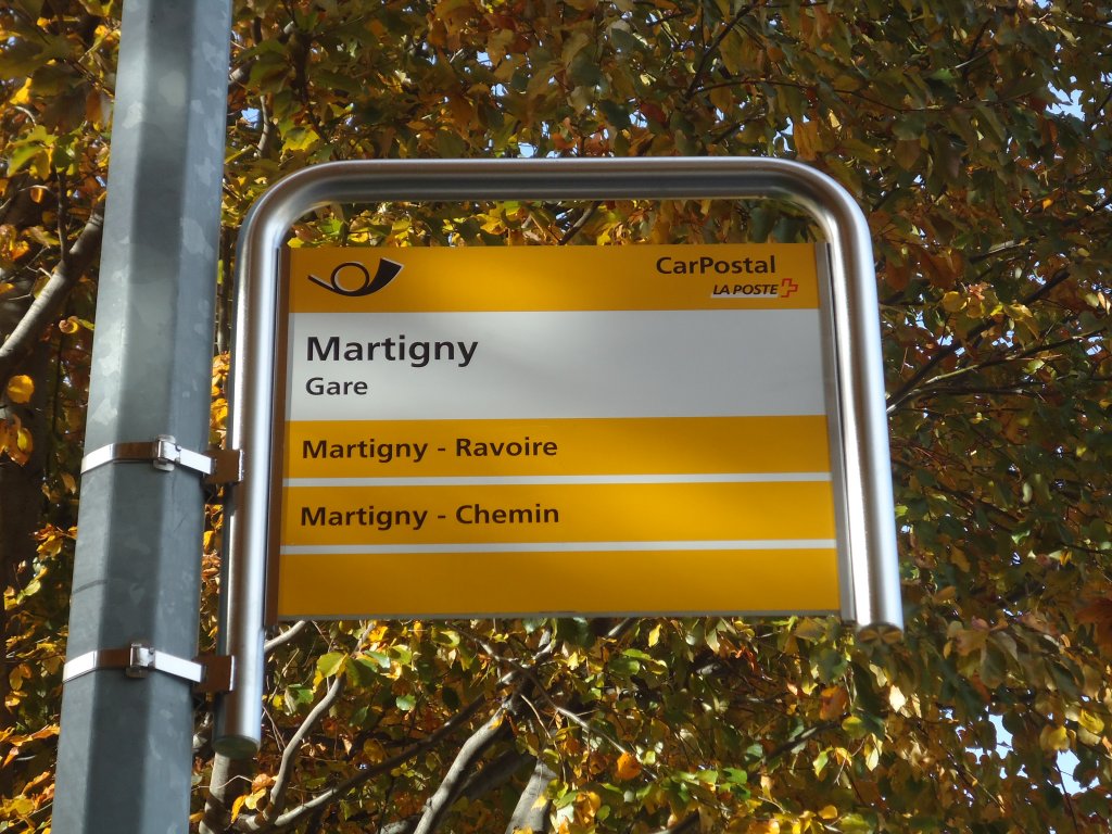 (130'878) - PostAuto-Haltestelle - Martigny, Gare - am 1. November 2010