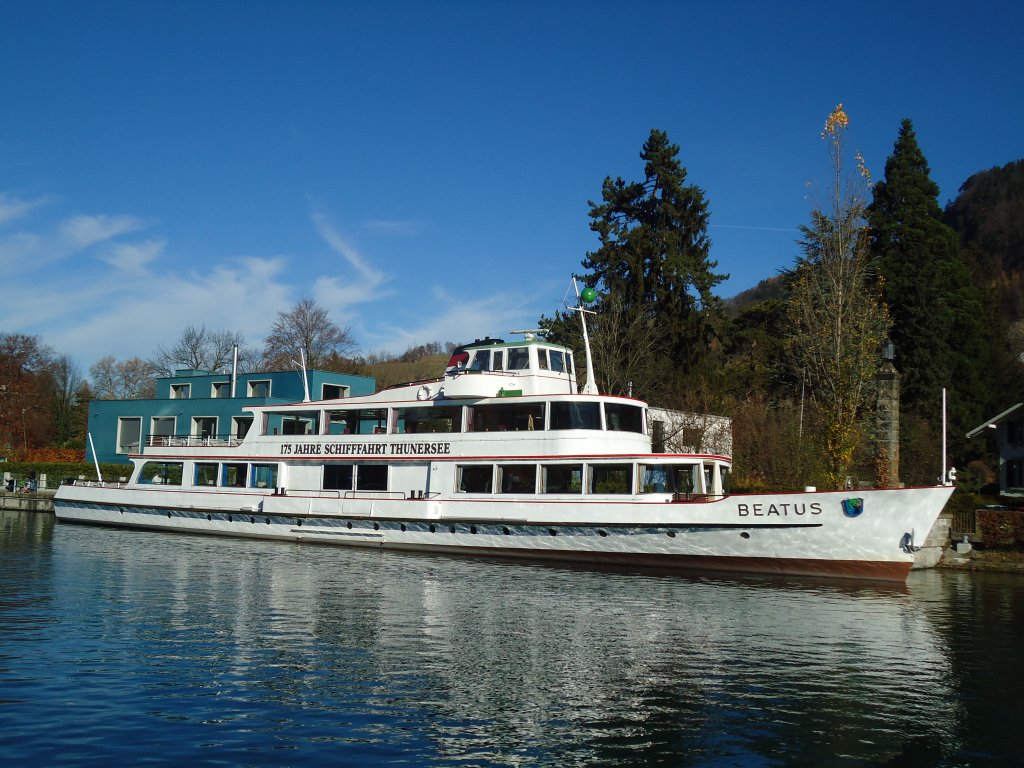 (130'947) - Motorschiff Beatus am 14. November 2010 an der Schiffl�ndte Thun