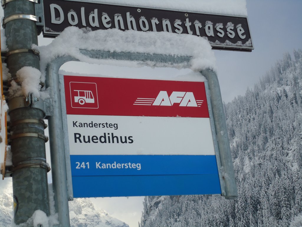 (131'682) - AFA-Haltestelle - Kandersteg, Ruedihus - am 26. Dezember 2010