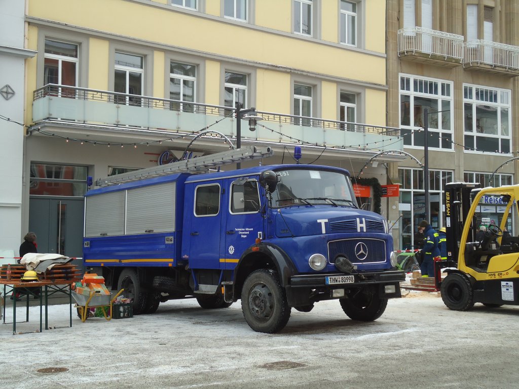 (131'702) - THW, Singen - THW-80'998 - Mercedes am 27. Dezember 2010 in Konstanz