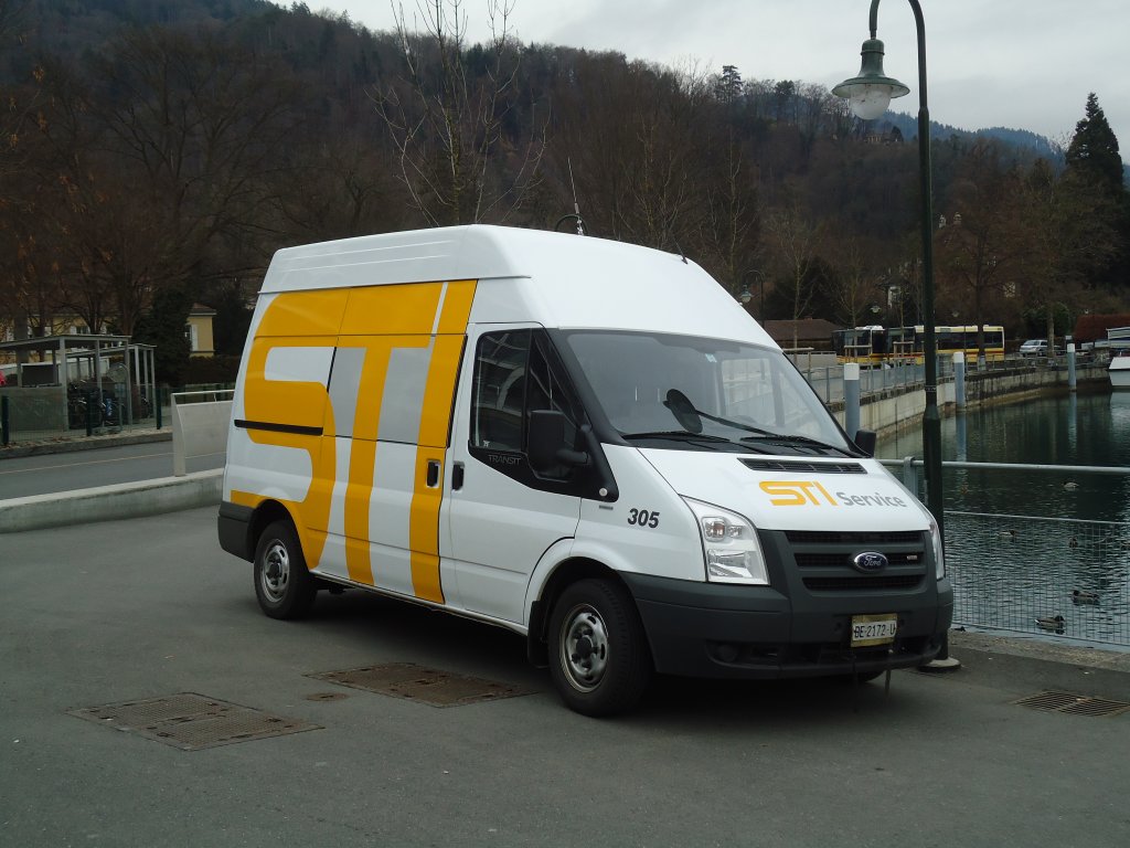 (132'291) - STI Thun - Nr. 305/BE 2172 U - Ford am 11. Januar 2011 bei der Schiffl�ndte Thun