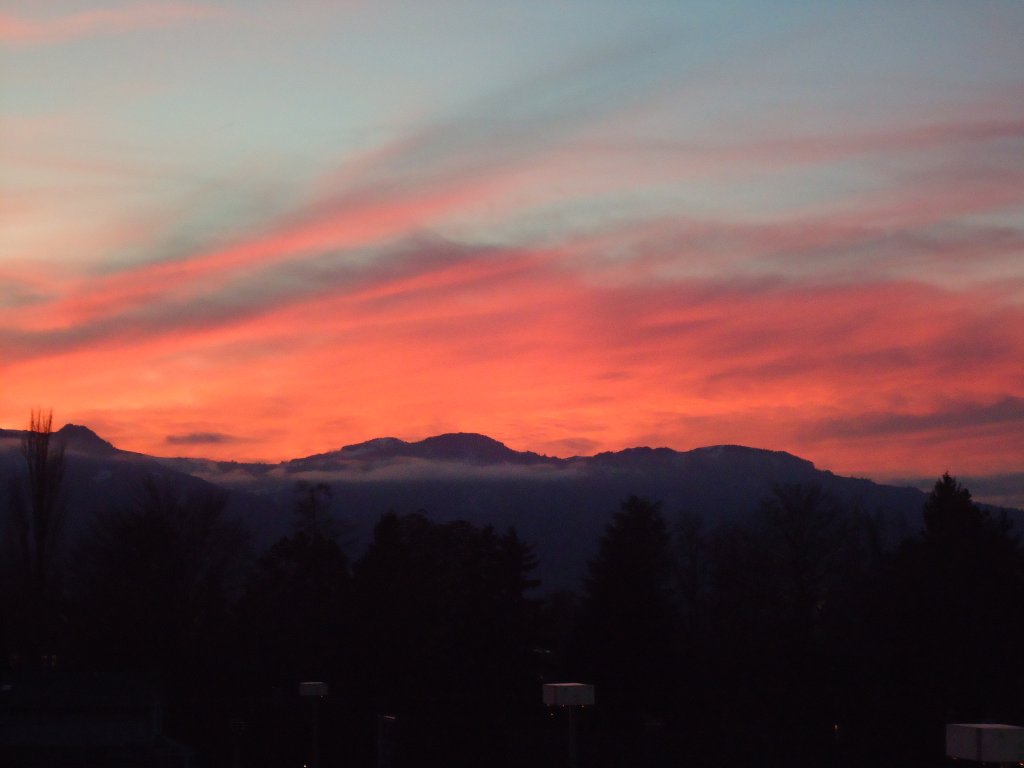 (132'331) - Abendrot �ber Thun am 14. Januar 2011