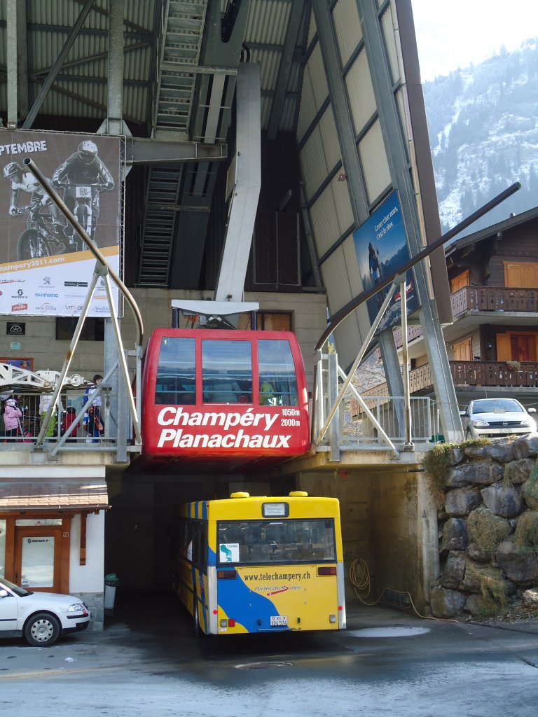 (132'392) - Luftseilbahn Champ�ry-Planachaux am 22. Januar 2011 in Champ�ry