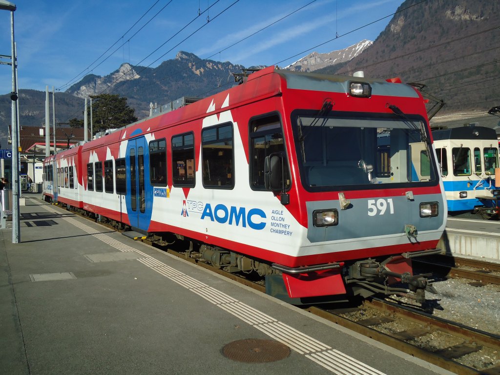 (132'497) - TPC-AOMC-Pendelzug - Nr. 591 - am 6. Februar 2011 im Bahnhof Aigle