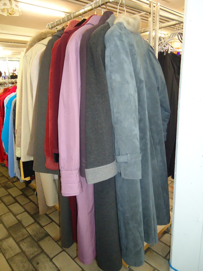 (132'656) - Winterkleider im BrockiShop am 2. M�rz 2011