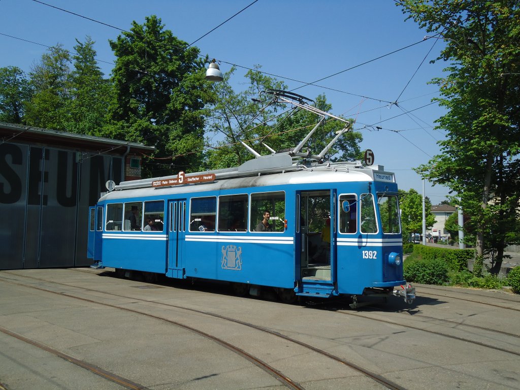 (133'447) - VBZ-Tram - Nr. 1392 - am 25. April 2011 in Z�rich, Trammuseum