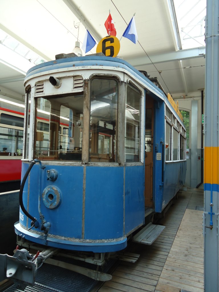 (133'461) - VBZ-Tram - Nr. 1025 - am 25. April 2011 in Z�rich, Trammuseum