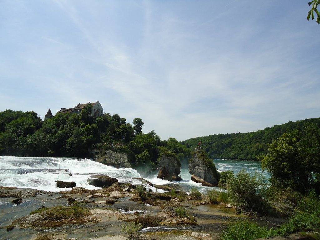 (133'762) - Schloss Laufen am Rheinfall am 23. Mai 2011 bei Neuhausen
