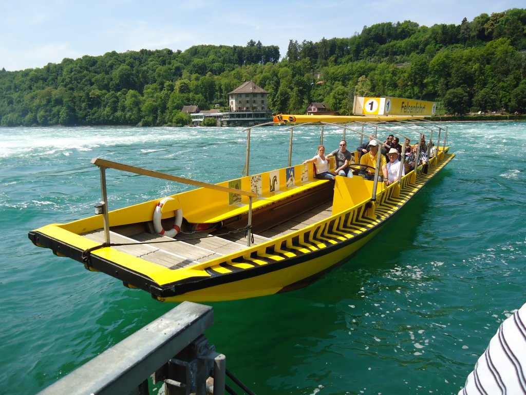 (133'791) - Das Felsenfahrt-Boot beim Rheinfall am 23. Mai 2011 bei Neuhausen