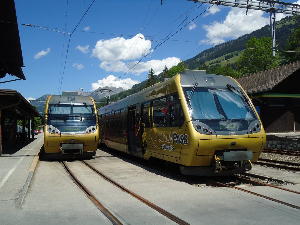 (133'935) - MOB-Pendelz�ge - Nr. 344 + 342 - am 30. Mai 2011 im Bahnhof Lenk