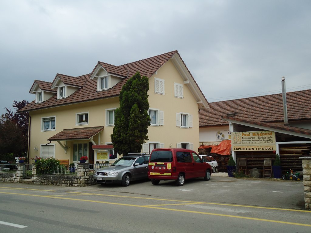 (133'956) - Schreinerei in Vendlincourt am 2. Juni 2011