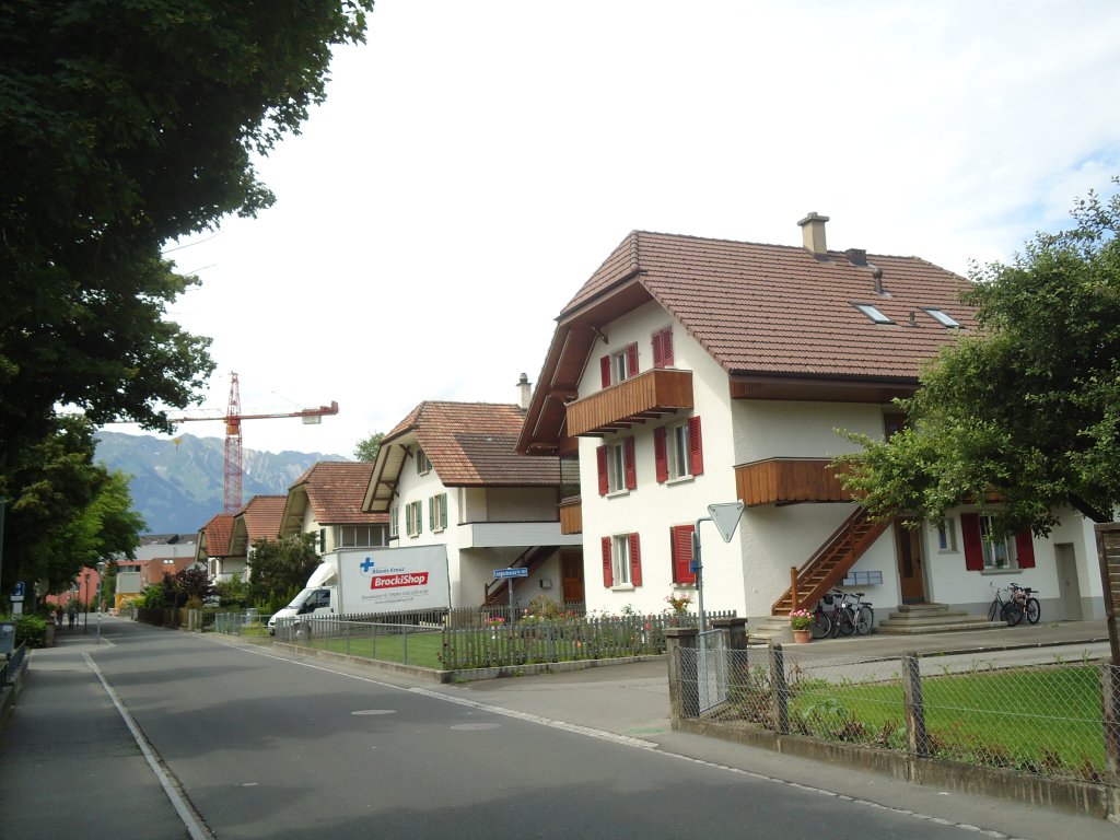 (133'973) - H�usergruppe an der Langestrasse in Thun-Lerchenfeld am 5. Juni 2011