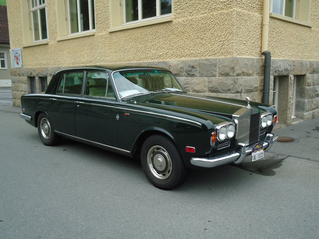 (134'048) - Rolls-Royce - BL 1122 - am 11. Juni 2011 in Sarnen, OiO