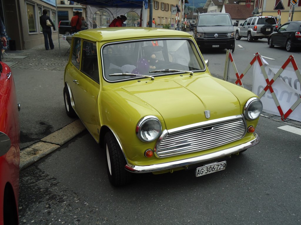 (134'056) - Austin-Mini - AG 306'729 - am 11. Juni 2011 in Sarnen, OiO