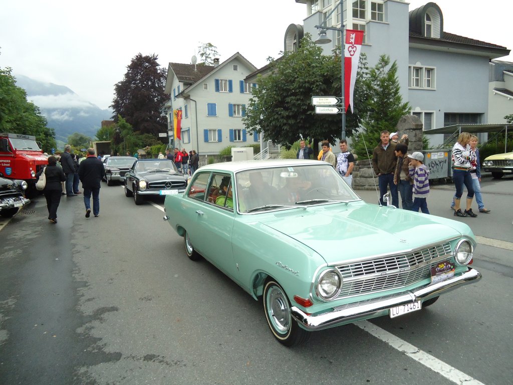 (134'080) - Opel - LU 71'461 - am 11. Juni 2011 in Sarnen, OiO