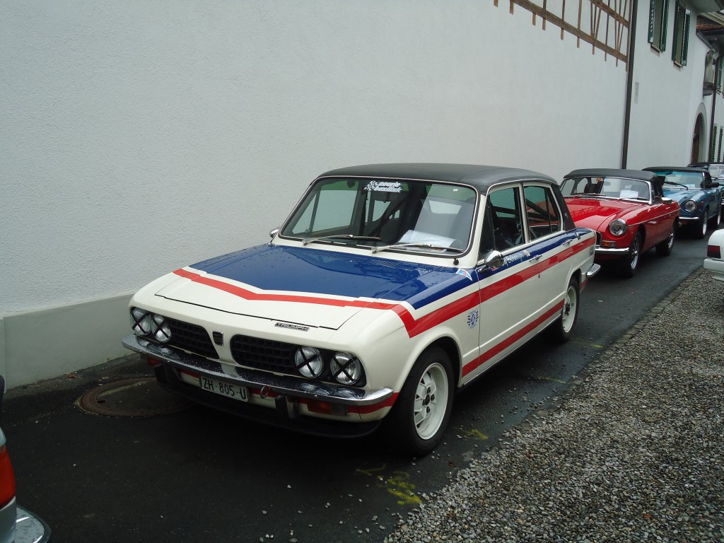 (134'088) - Triumph - ZH 805 U - am 11. Juni 2011 in Sarnen, OiO