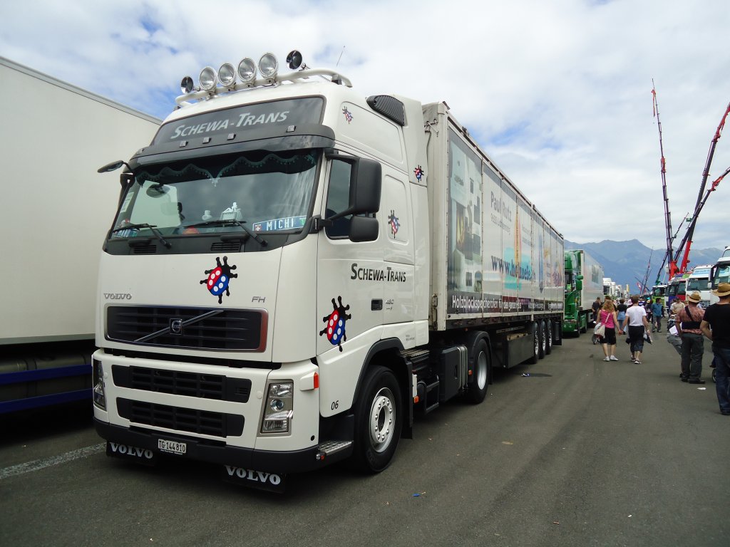 (134'320) - Schewa-Trans - Nr. 6/TG 144'810 - Volvo am 25. Juni 2011 in Interlaken, Flugplatz 