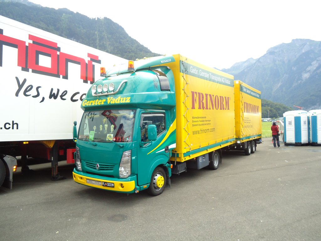 (134'342) - Gerster, Vaduz - FL 32'239 - Renault am 25. Juni 2011 in Interlaken, Flugplatz