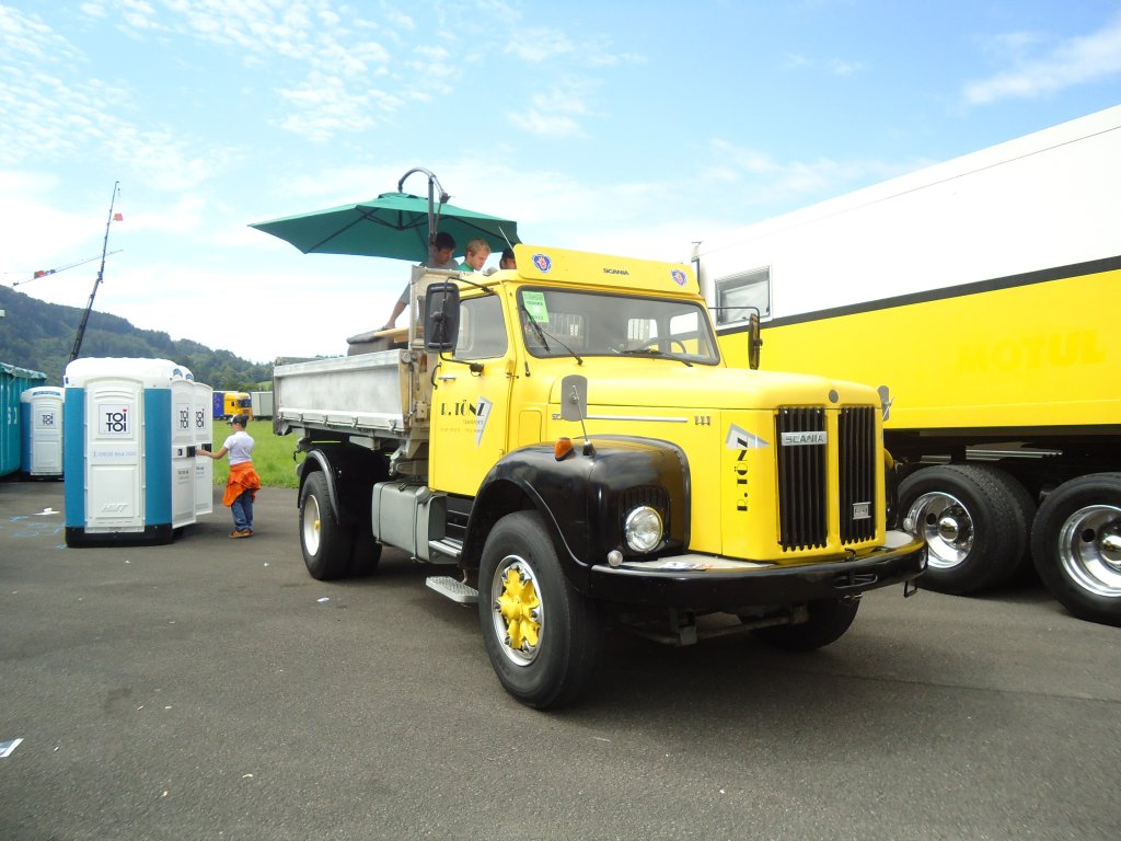 (134'351) - T�nz - Scania am 25. Juni 2011 in Interlaken, Flugplatz