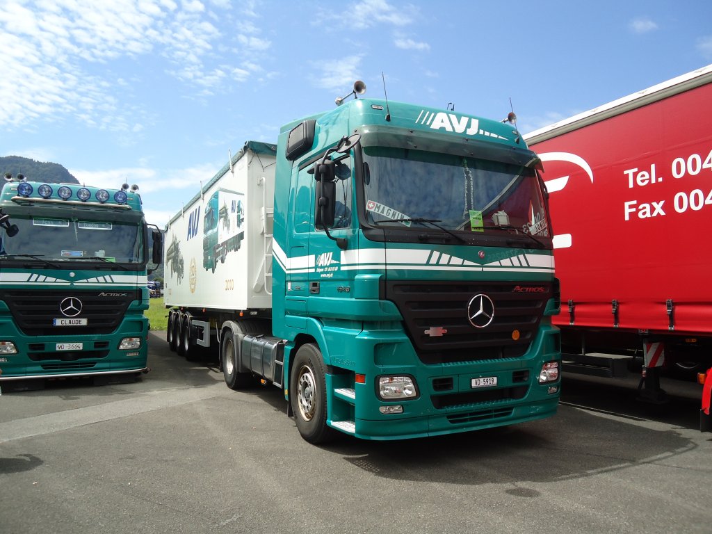 (134'353) - AVJ Les Bioux - VD 5919 - Mercedes am 25. Juni 2011 in Interlaken, Flugplatz