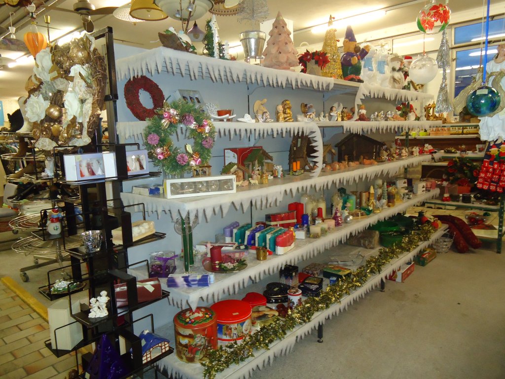 (136'644) - Weihnachtsverkauf 2011 im BrockiShop am 26. Oktober 2011