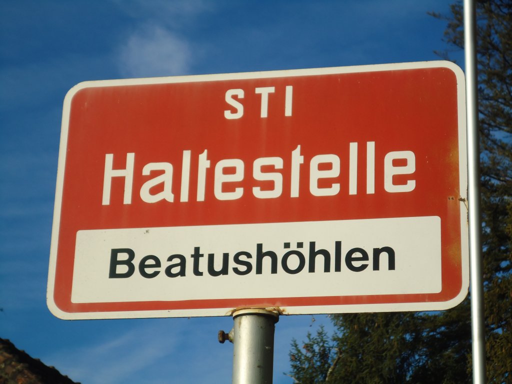 (137'050) - STI-Haltestelle - Sundlauenen, Beatush�hlen - am 28. November 2011