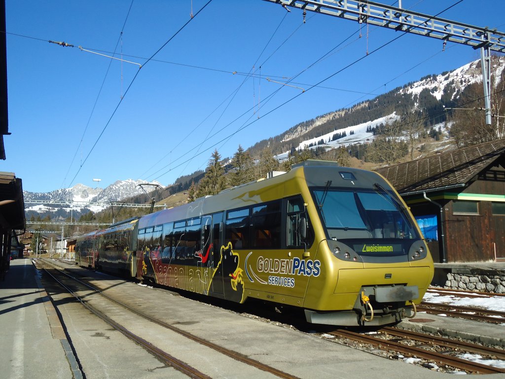 (137'163) - MOB-Pendelzug - Nr. 341 - am 11. Dezember 2011 im Bahnhof Lenk