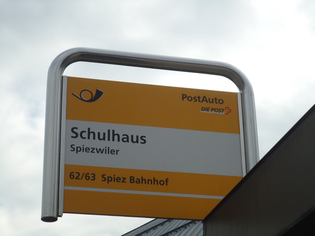 (138'423) - PostAuto-Haltestelle - Spiezwiler, Schulhaus - am 6. April 2012