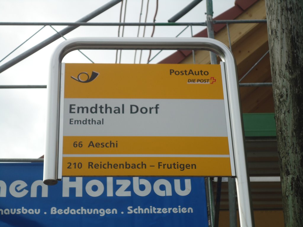 (138'430) - PostAuto-Haltestelle - Emdthal, Emdthal Dorf - am 6. April 2012