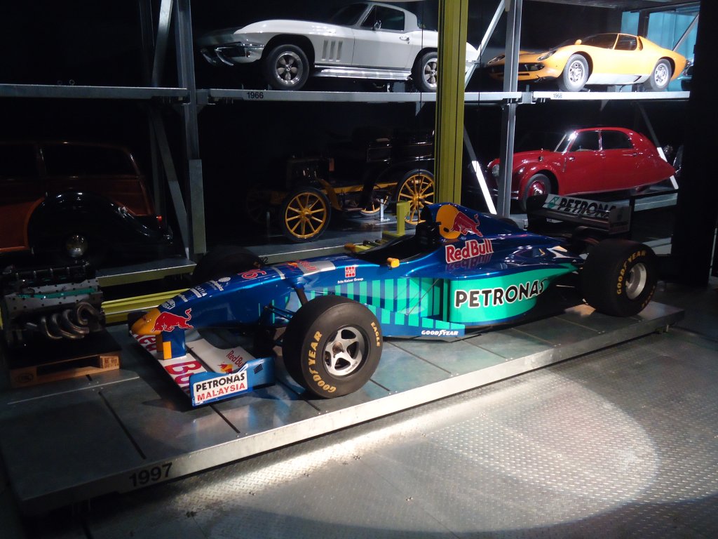 (138'506) - Sauber-Rennwagen am 11. April 2012 in Luzern, Verkehrshaus