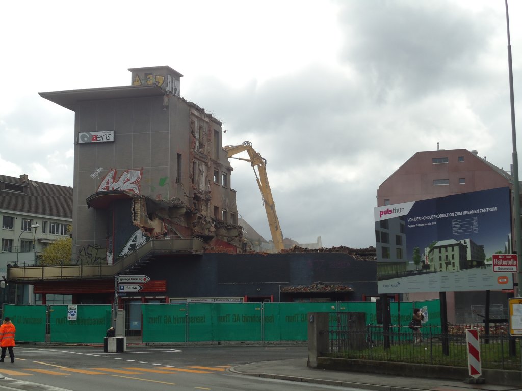 (138'555) - Abbruch vom Kino Rex in Thun am 16. April 2012