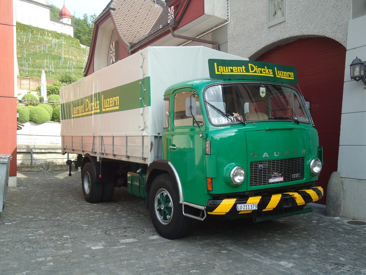 (139'044) - Dircks, Luzern - LU 211'373 - Saurer am 27. Mai 2012 in Sarnen, OiO