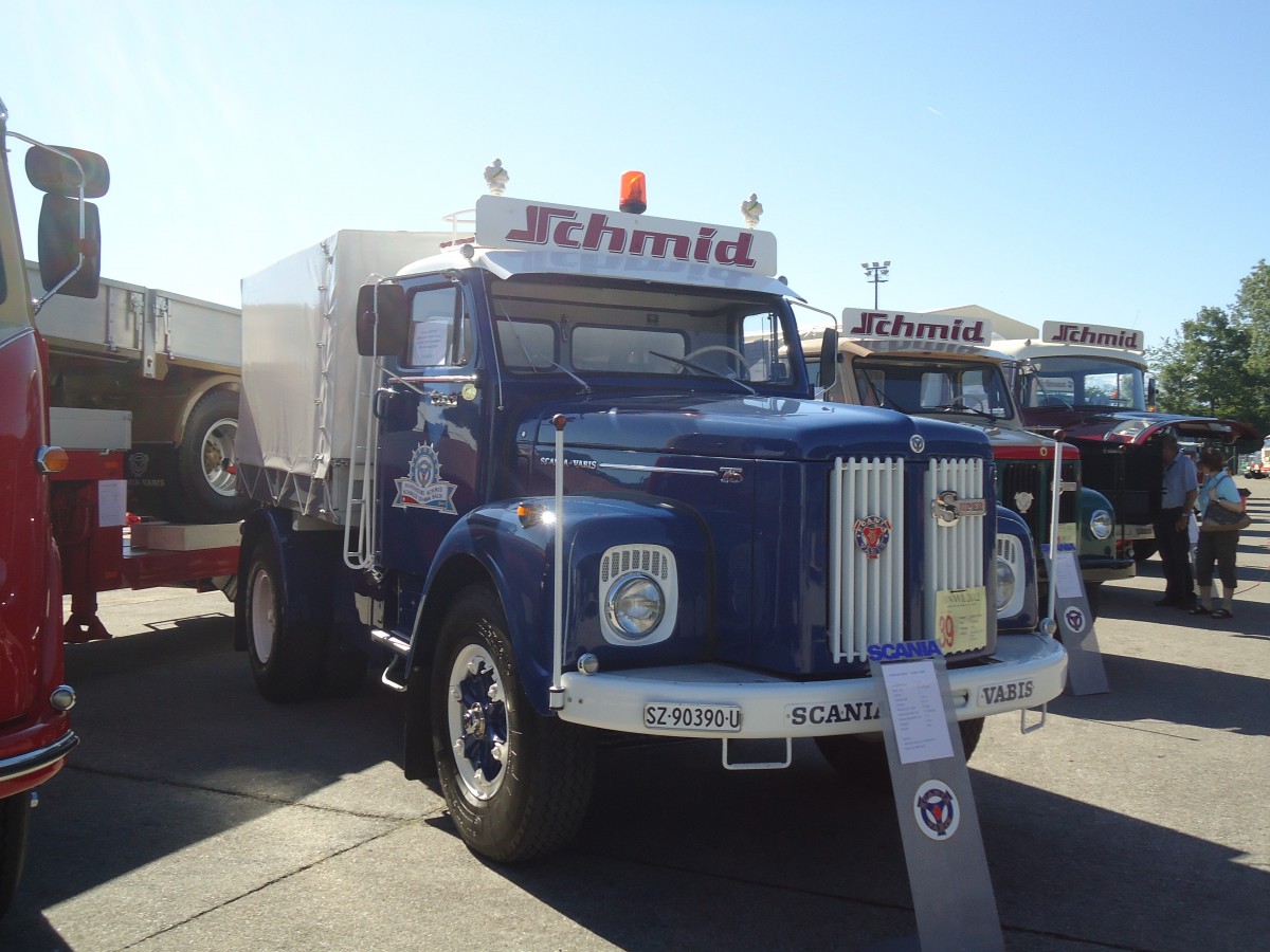 (139'586) - Schmid, B�ch - SZ 90'390 U - Scania am 16. Juni 2012 in Hintwil, AMP